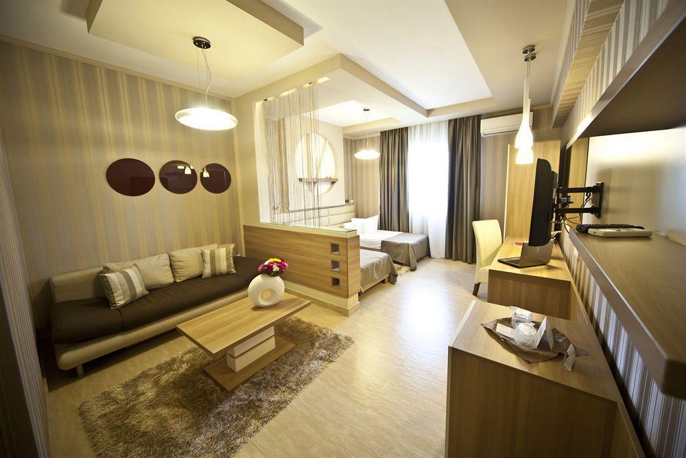 Hotel Confort Cluj-Napoca Exterior foto