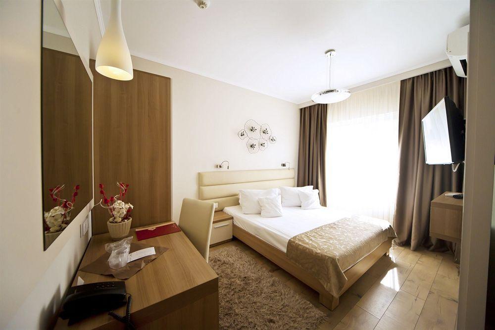 Hotel Confort Cluj-Napoca Exterior foto