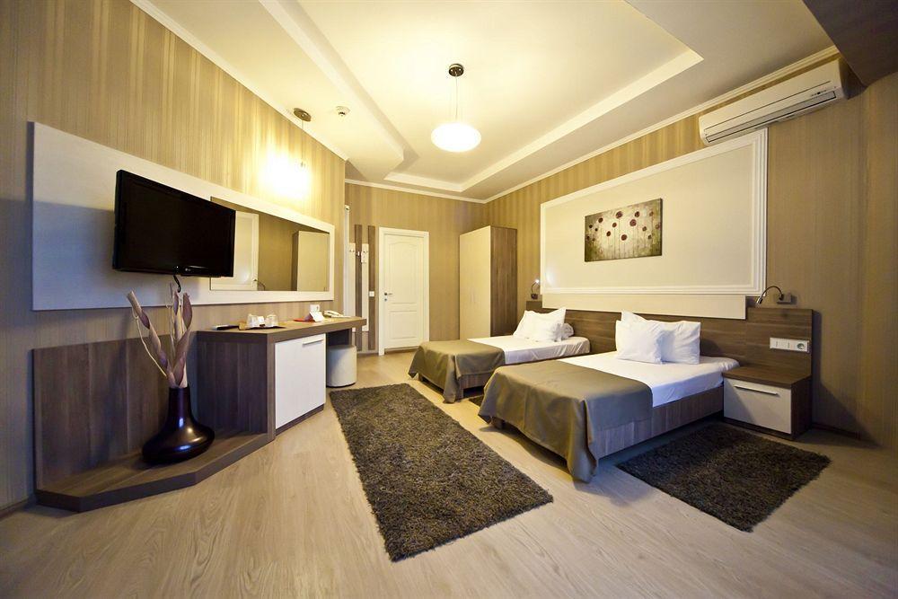 Hotel Confort Cluj-Napoca Exterior foto